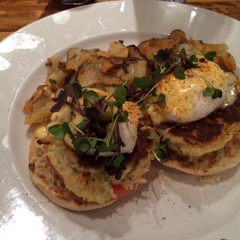 Iron Rooster - Crab eggs Benedict - Cocktail Bars Near Me - Annapolis, Maryland Iron Rooster - Crab eggs Benedict - Cocktail Bars Near Me - Annapolis, Maryland