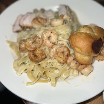 BJ's Restaurant & Brewhouse - Chicken Alfredo add shrimp - Pizza Near Me - Elk Grove, California BJ's Restaurant & Brewhouse - Chicken Alfredo add shrimp - Pizza Near Me - Elk Grove, California