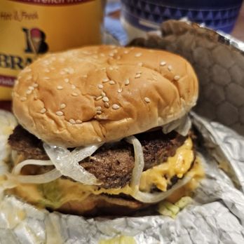 Braum’s - Triple patty with cheese - Ice Cream & Frozen Yogurt Near Me - Sallisaw, Oklahoma Braum’s - Triple patty with cheese - Ice Cream & Frozen Yogurt Near Me - Sallisaw, Oklahoma