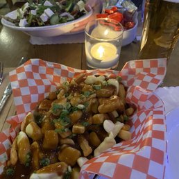 Greek salad & Poutine