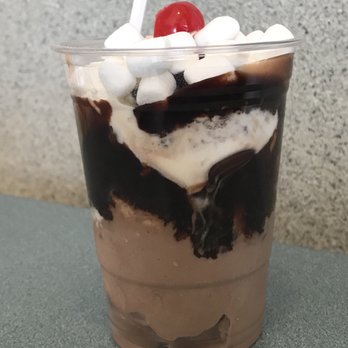 Oscar's Frozen Custard - Whopper Malt Mountain: chocolate & vanilla custard, crushed malted milk balls, marshmallows, marshmallow cream & hot fudge - Ice Cream & Frozen Yogurt Near Me - Waukesha, Wisconsin