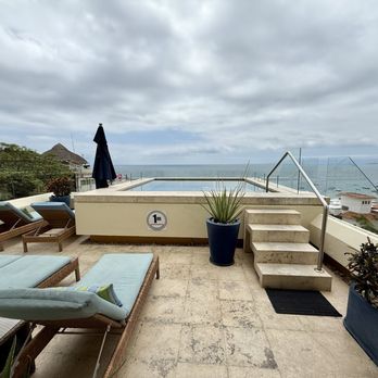V Azul - Rooftop pool & facilities - VN - Vacation Rentals Near Me - Puerto Vallarta, JAL