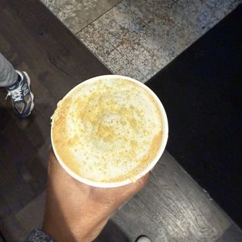 maman - Vanilla honey butter latte - Bakeries Near Me - Jersey City, New Jersey