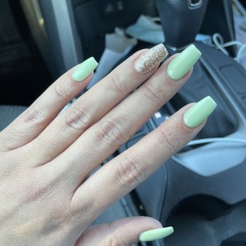 Organic Nail Lounge - Nail Salons Near Me - Perris, California