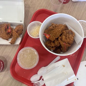 Jollibee - Fast Food Near Me - Irvine, California Jollibee - Fast Food Near Me - Irvine, California