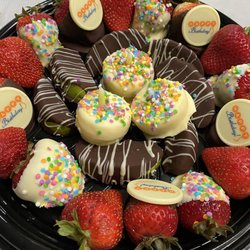 Edible Arrangements - Birthday platter.