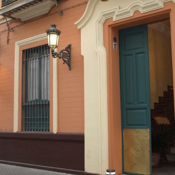 Manolo León - Spanish Near Me - Seville, SE