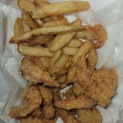 Captain Hooks Fish & Chicken - Fried shrimp