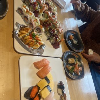 Sushi Taku - Nigiri, Sashimi Salad, Fire Dragon Roll (8Pcs) - Japanese Near Me - Chicago, Illinois Sushi Taku - Nigiri, Sashimi Salad, Fire Dragon Roll (8Pcs) - Japanese Near Me - Chicago, Illinois