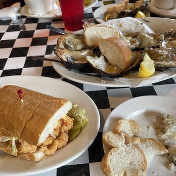 Acme Oyster House - Fried Crawfish Tail Po - boy Chargrilled Oysters Seafood Gumbo - Cajun/Creole Near Me - Baton Rouge, Louisiana