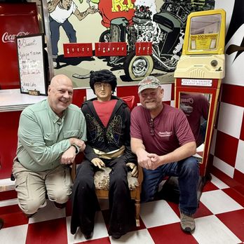 Kim's 50's Diner - Elvis - Cafes Near Me - Waco, Texas