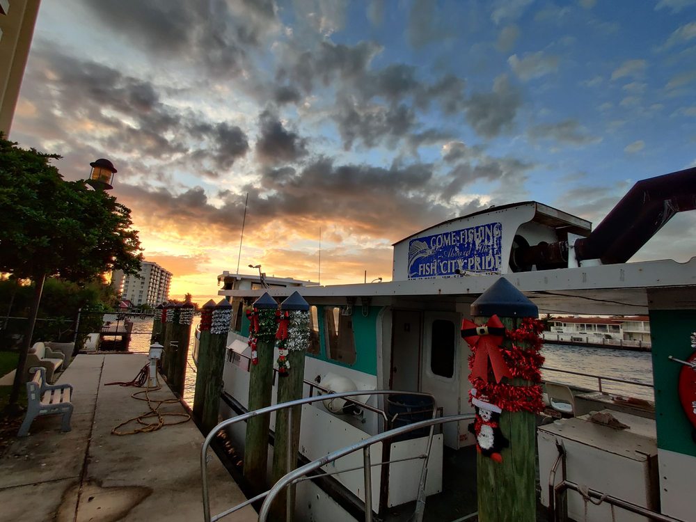 2629 Riverside FISH CITY CHARTER BOAT FLEET - Updated June 2025 - 2629 N Riverside Dr ...