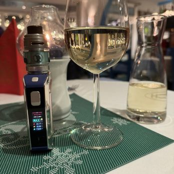 Retsina - Weißwein - Greek Near Me - Vienna, 9 Retsina - Weißwein - Greek Near Me - Vienna, 9