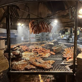 The Salt Lick BBQ - Live look - Barbeque Near Me - Driftwood, Texas The Salt Lick BBQ - Live look - Barbeque Near Me - Driftwood, Texas