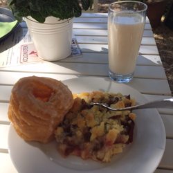 Kolonisten Kaffee - Pflaumenkuchen und Spritzkuchen