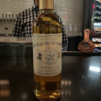 Easy Company - Sweet white wine - Wine Bars Near Me - Washington, DC, District of Columbia