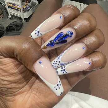Polish Parlor - Nail Salons Near Me - Sacramento, California