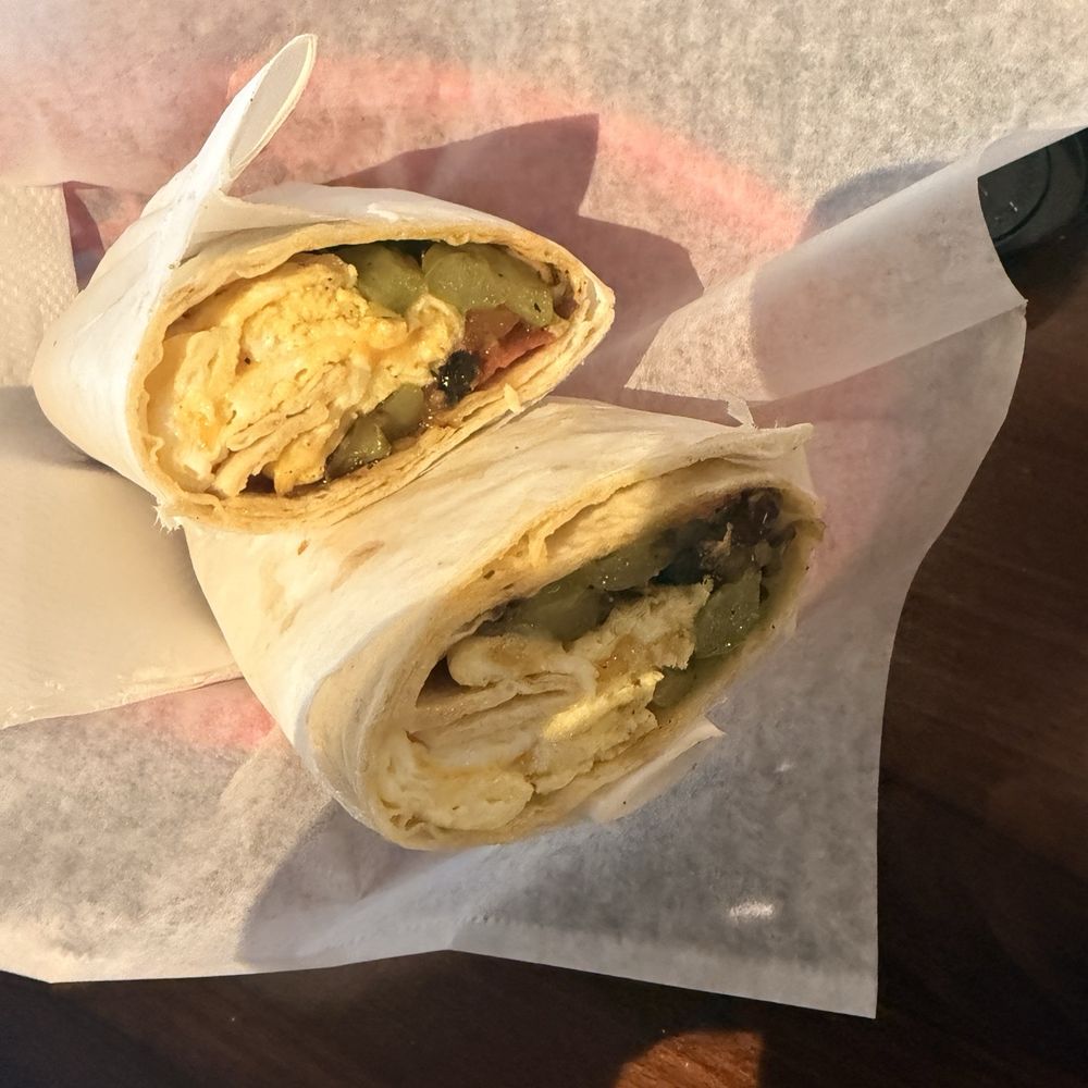 Egg and Cheese Wrap with mushrooms, tomatoes, green, bell pepper Egg and Cheese Wrap with mushrooms, tomatoes, green, bell pepper
