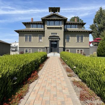 L'Ecole No 41 - Front of building - Wineries Near Me - Lowden, Washington