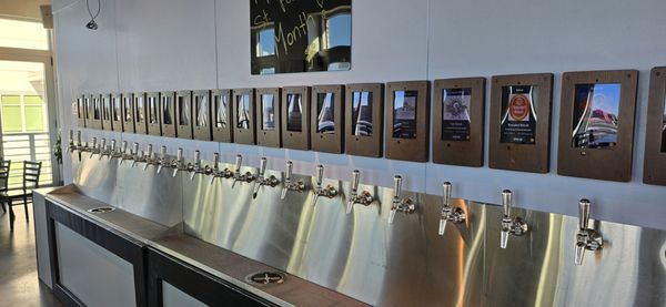Pour Taproom: Charleston by null