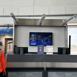 Fresno Yosemite International Airport - FAT - Allegiant Air from Fresno to Las Vegas 6/4/2025