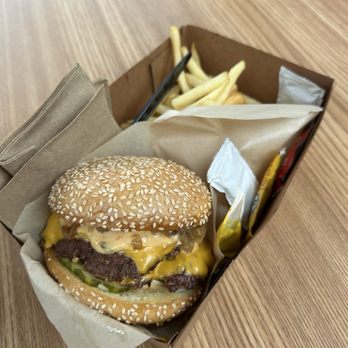 Amboy - Amboy burger with 2 smash patties and fries - Burgers Near Me - West Covina, California Amboy - Amboy burger with 2 smash patties and fries - Burgers Near Me - West Covina, California