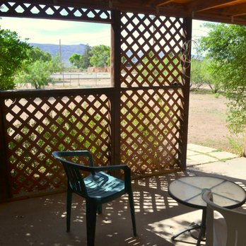 Sky Island Lodge - Back patio - Hotels Near Me - Rodeo, New Mexico Sky Island Lodge - Back patio - Hotels Near Me - Rodeo, New Mexico