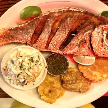 La Taguara Bar & Grill - Pargo frito - Venezuelan Near Me - Madison, Wisconsin