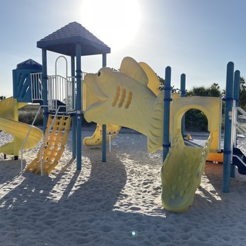 Treasure Island Beach - Treasure Island Beach playground - Beaches Near Me - Treasure Island, Florida Treasure Island Beach - Treasure Island Beach playground - Beaches Near Me - Treasure Island, Florida