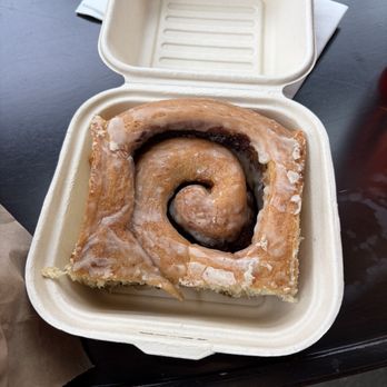 Butcher Block Cafe - Cinnamon Roll - Breakfast & Brunch Near Me - Denver, Colorado