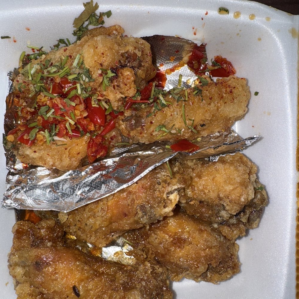 KEEKS Eggrolls & Wings - 8 pc BONE-IN - Asian Fusion Near Me - Keller, Texas KEEKS Eggrolls & Wings - 8 pc BONE-IN - Asian Fusion Near Me - Keller, Texas