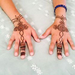 Love Henna Tattoo