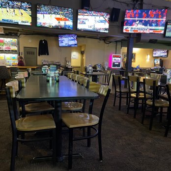 Time Out Ale House - Deserted on Monday after the super bowl - New American Near Me - Federal Way, Washington Time Out Ale House - Deserted on Monday after the super bowl - New American Near Me - Federal Way, Washington