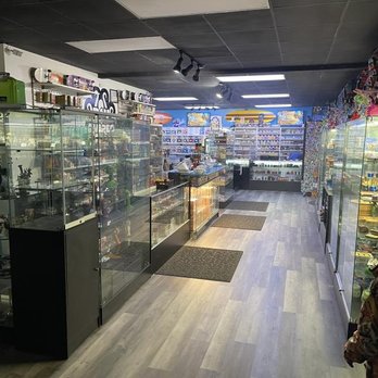 Beach Side Vapors - the inside of a store - Vape Shops Near Me - Melbourne, Florida