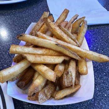 Cool Cat Cafe - Basket of French Fries - American Near Me - Pismo Beach, California