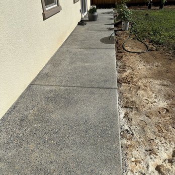 Jr Concrete Services - Walkway on the side of the house - Masonry/Concrete Near Me Jr Concrete Services - Walkway on the side of the house - Masonry/Concrete Near Me