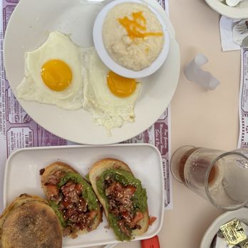 Munroe's Family Restaurant - Holy guacamole dish with eggs and grits - Breakfast & Brunch Near Me - Twin Mountain, New Hampshire Munroe's Family Restaurant - Holy guacamole dish with eggs and grits - Breakfast & Brunch Near Me - Twin Mountain, New Hampshire