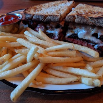 Hudson Hall - Reuben - Beer Bar Near Me - Jersey City, New Jersey Hudson Hall - Reuben - Beer Bar Near Me - Jersey City, New Jersey
