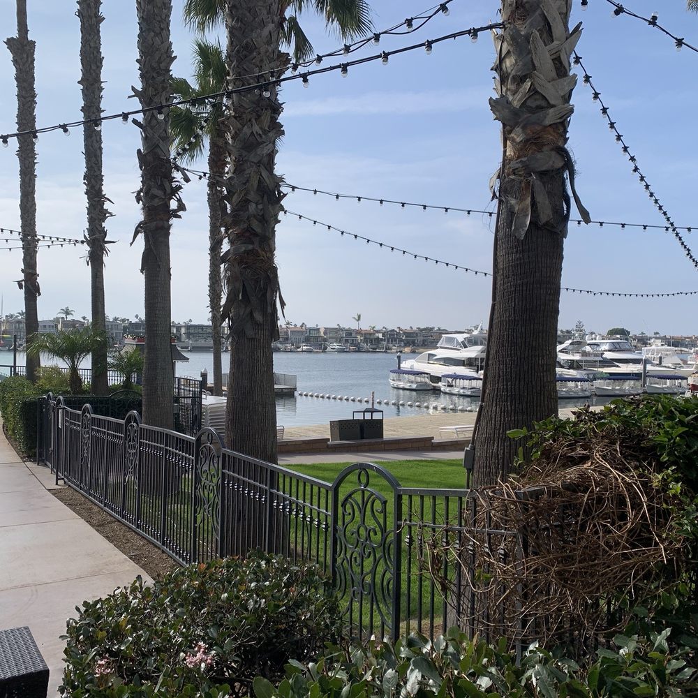 Balboa Bay Resort - Harbor views - Resorts Near Me - Newport Beach, California Balboa Bay Resort - Harbor views - Resorts Near Me - Newport Beach, California