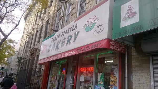 Plaza Piaxtla Bakery by null