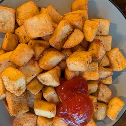 Grinds Cafe and Sweet Shoppe - Seasoned Home Fries