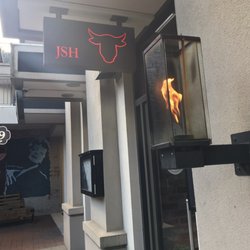 Jervois Steak House - Entrance
