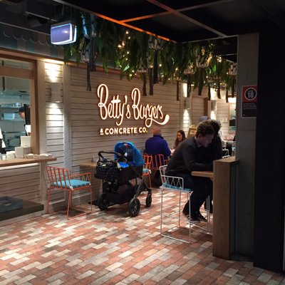 Betty's Burgers by null