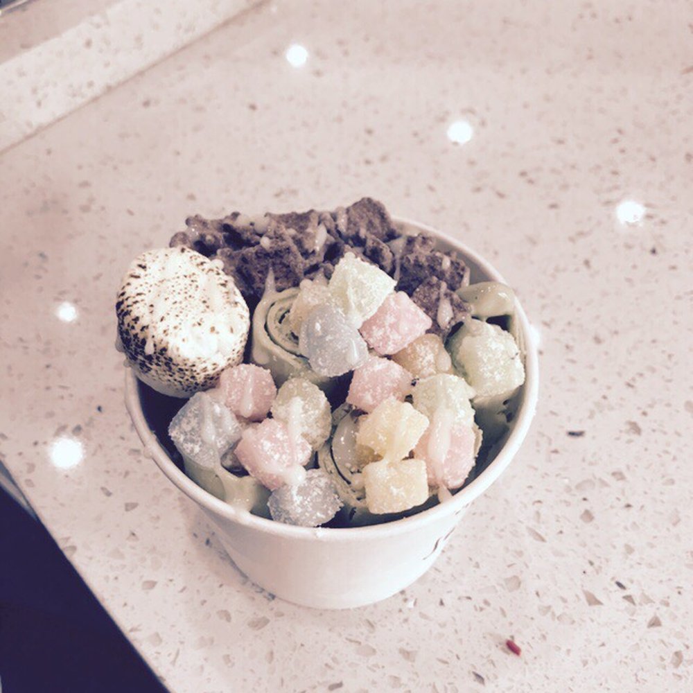 Icicles - Matcha with mochi, choco waffle bits, a toasted marshmallow, and condensed milk - Desserts Near Me - Newark, California Icicles - Matcha with mochi, choco waffle bits, a toasted marshmallow, and condensed milk - Desserts Near Me - Newark, California