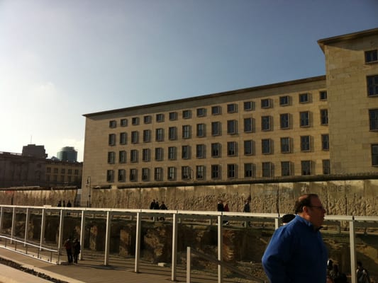 Berliner Mauer by null