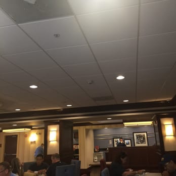 Hampton Inn Coventry-Warwick Area - Everyone enjoying free breakfast - Hotels Near Me - Coventry, Rhode Island