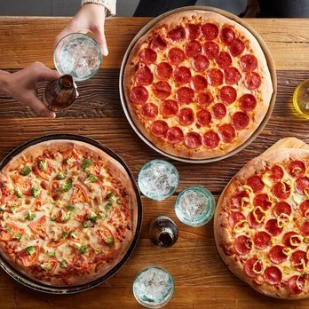 Romeo's Pizza - Pizza Near Me - Broadview Heights, Ohio