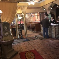 Little Italy Pizzeria - View from dine in entrance