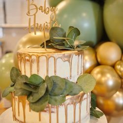 The Confectionary Cupboard - Baby shower cake Photo by NPD Media