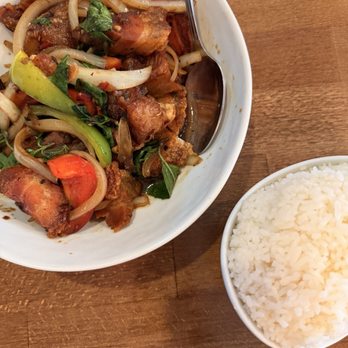 S T Noodle Bar - Thai Near Me - Long Beach, California S T Noodle Bar - Thai Near Me - Long Beach, California